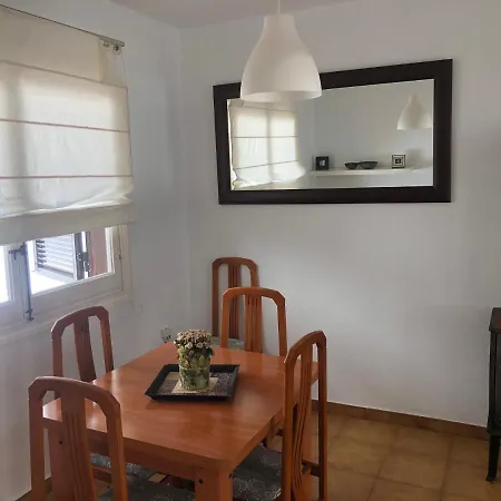 Gran Casa Con Bonito Jardin Prázdninový dům