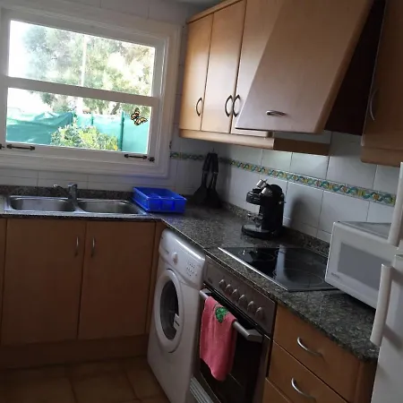 Gran Casa Con Bonito Jardin Vakantiehuis *