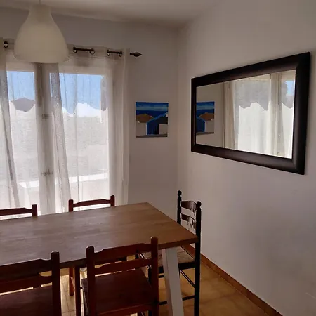 Gran Casa Con Bonito Jardin Калан-Бош